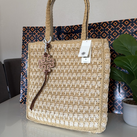 Tory Burch Handbags - NWT , Tory Burch iced latte / pound cake straw Tote bag